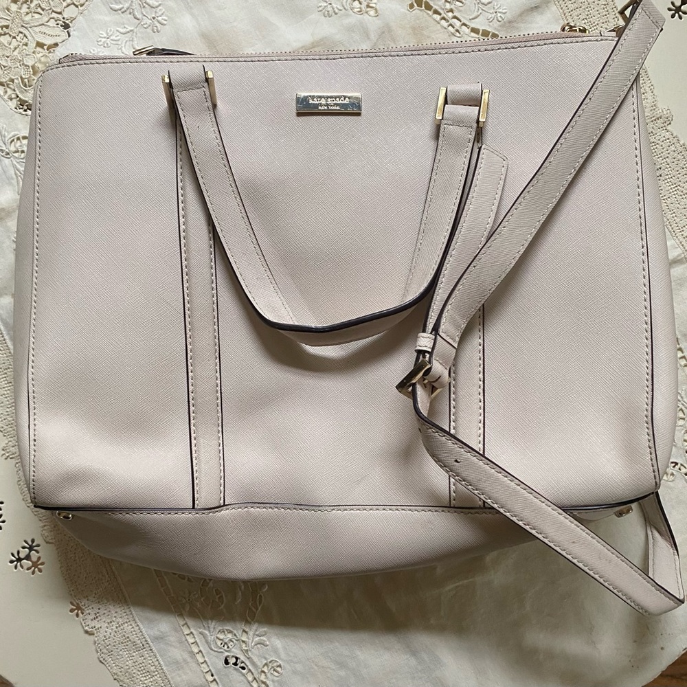 Kate Spade Cream Large Leather Bag. New Without Tags. Excellent Condition.